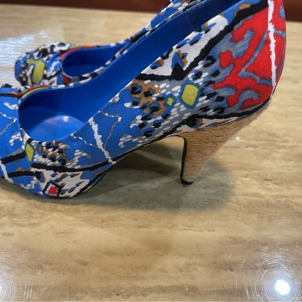 Fabric Pump! NWOT
